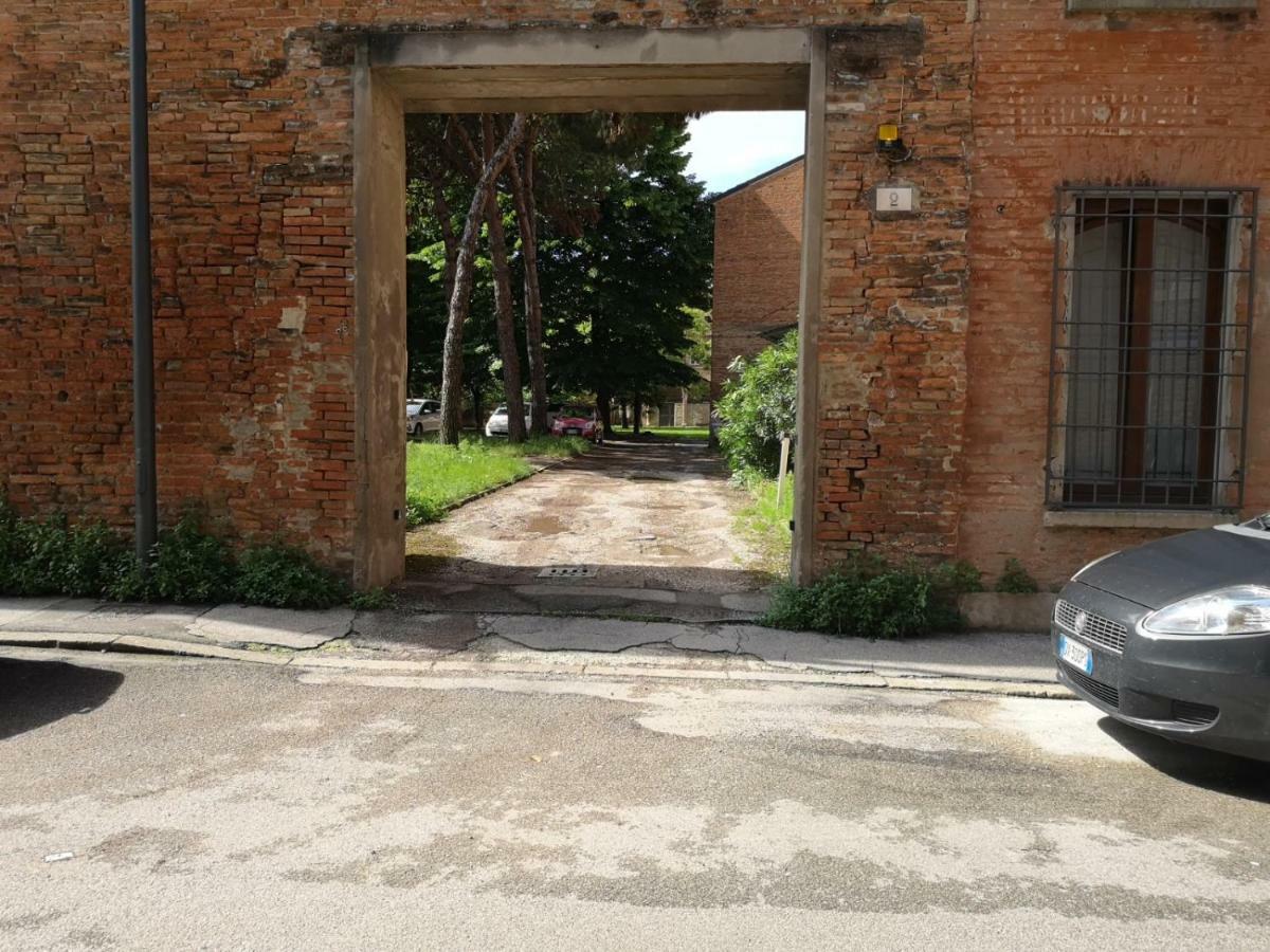 Un'Oasi Di Pace Apartamento Ferrara Exterior foto